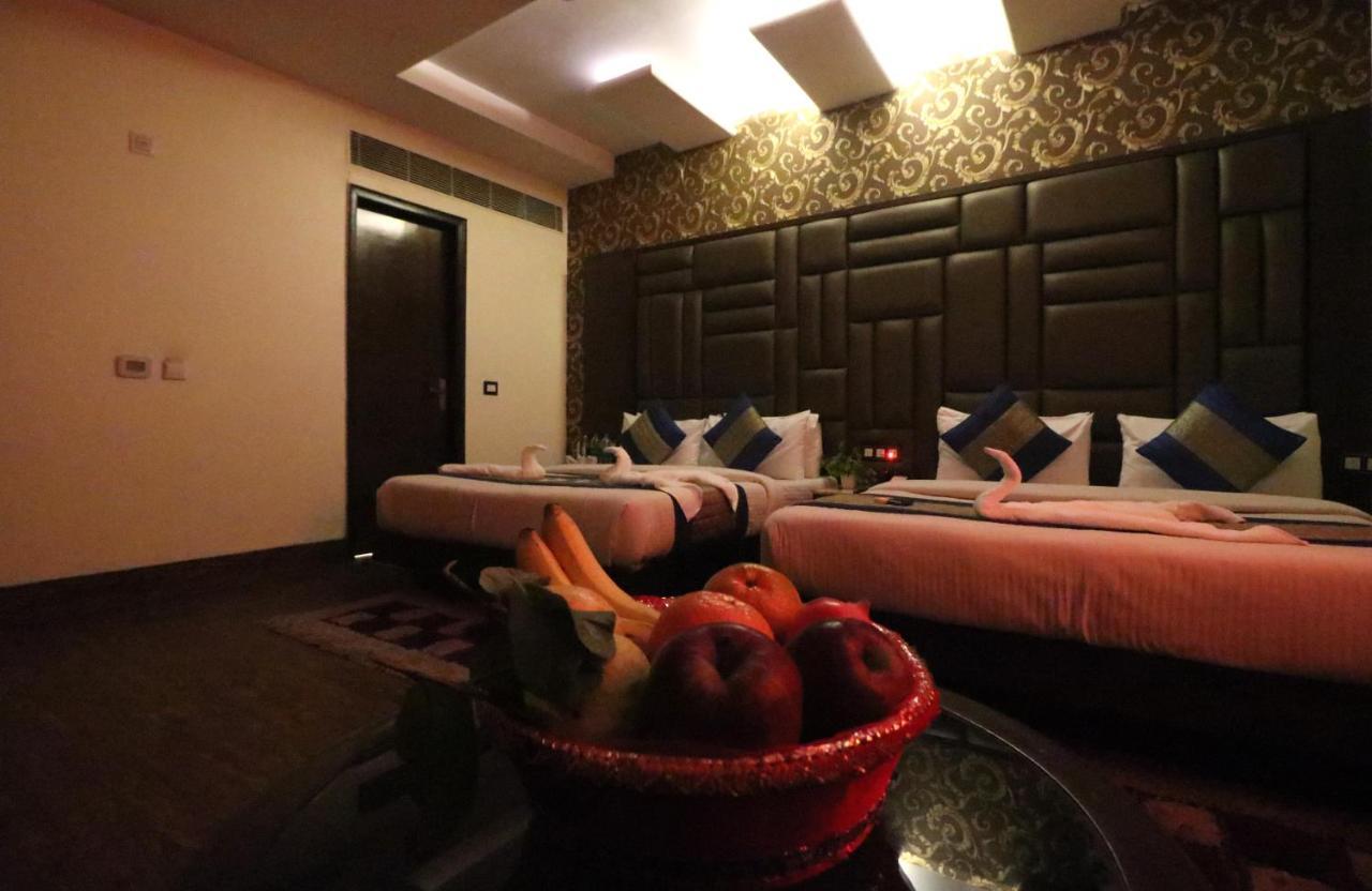 Hotel Mannat International By Mannat Neu-Delhi Exterior foto