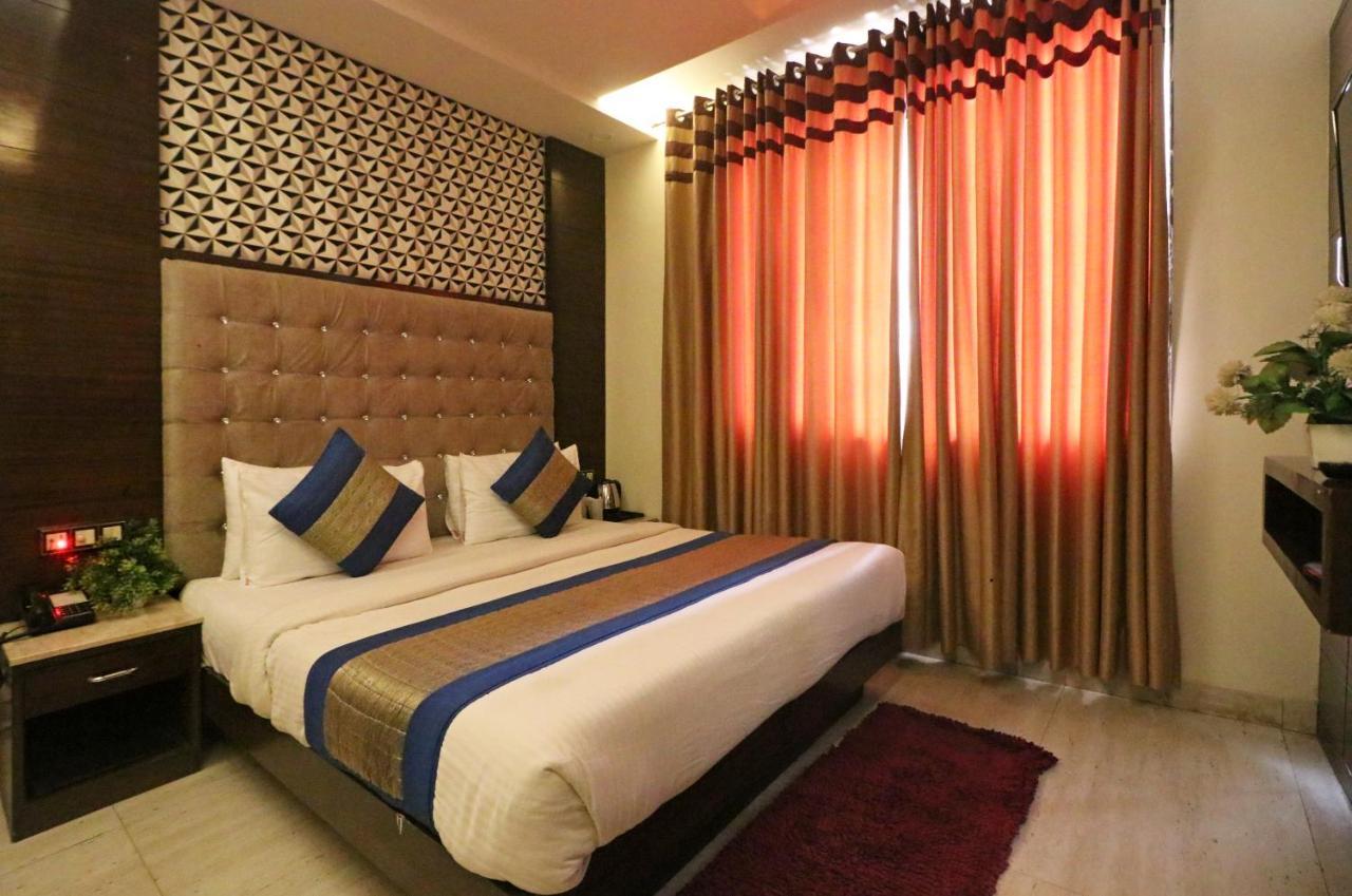 Hotel Mannat International By Mannat Neu-Delhi Exterior foto
