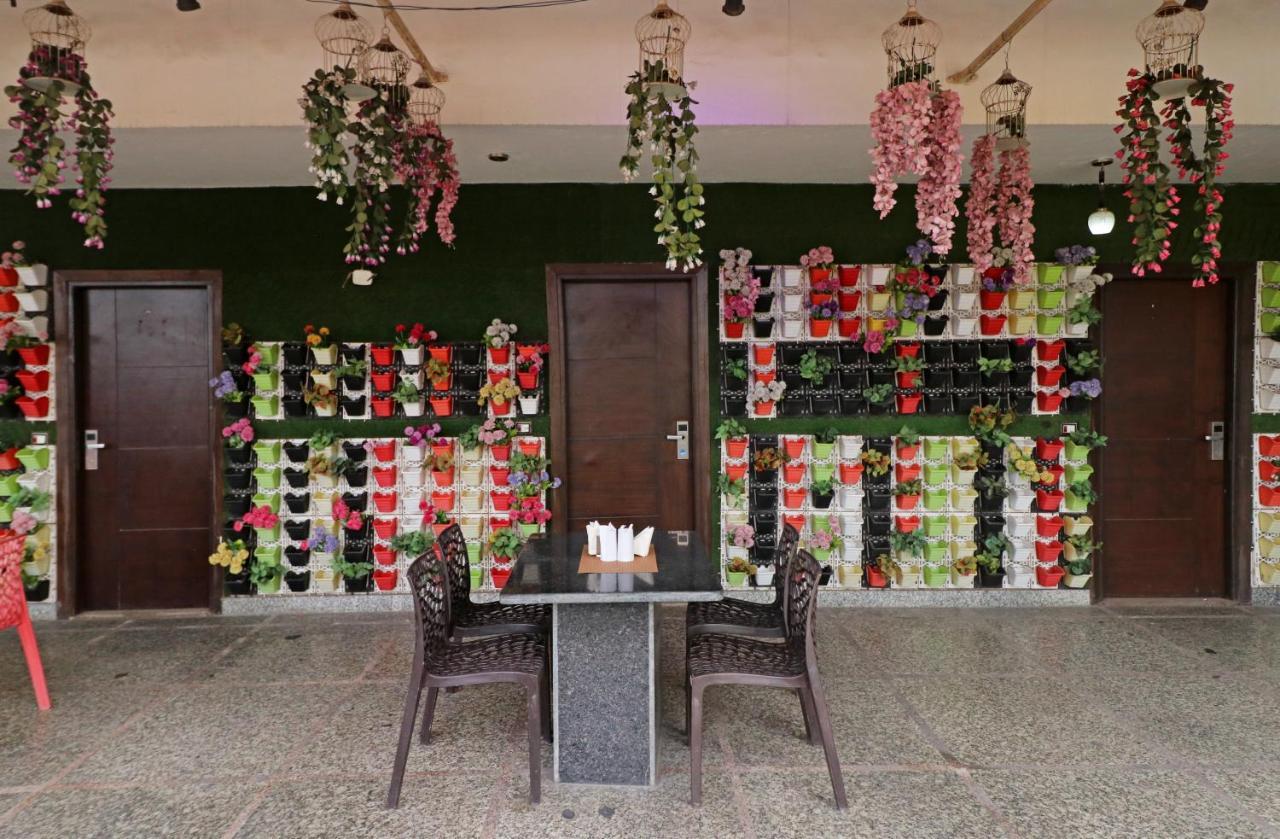 Hotel Mannat International By Mannat Neu-Delhi Exterior foto